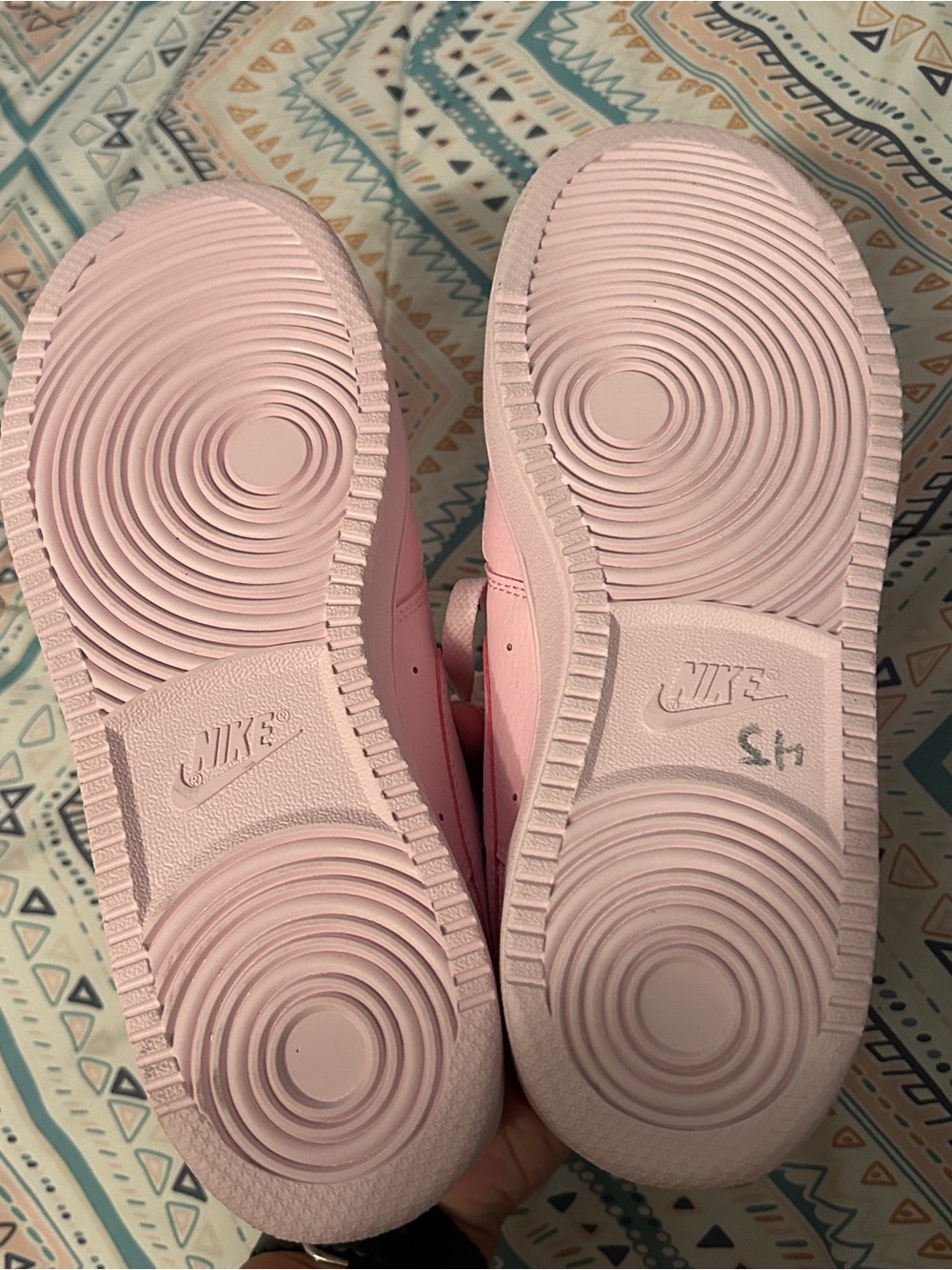 Light pink lace Nike sneakers - Picture 6 of 6